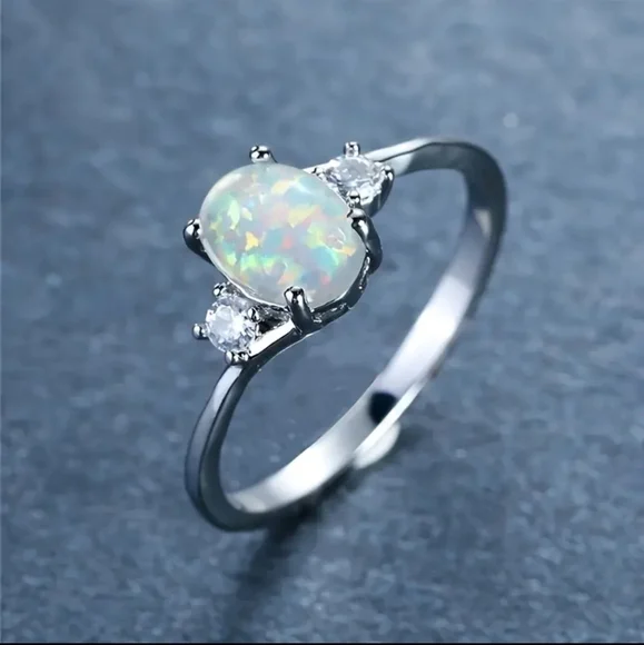 OPAL Silver Fashion Ring - Multiple Sizes - Picture 2 of 4